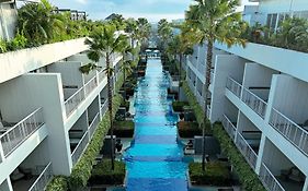 Kanvaz Village Resort Seminyak 4*